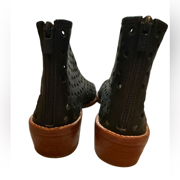 Loeffler Randall booties size 6 excellent condition - Picture 5 of 6